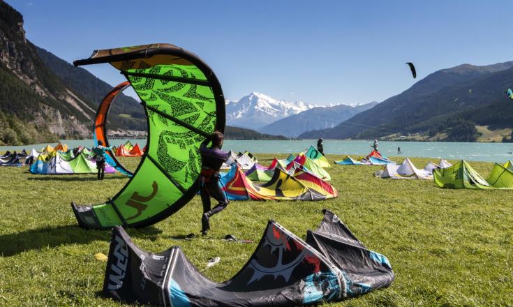 Kitesurfen am Reschensee